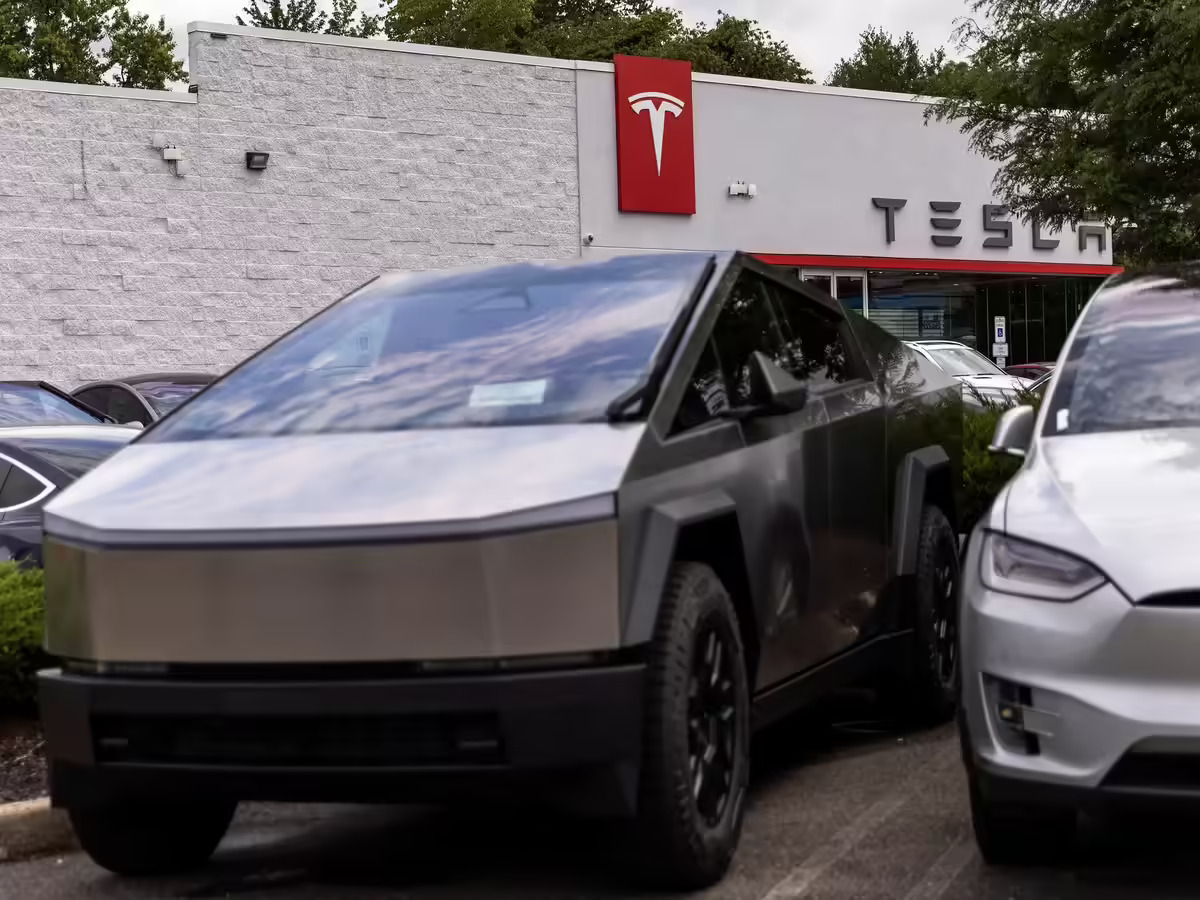 Tesla Drops Cheapest Cybertruck Model, Focuses on Premium Buyers Tesla Drops Cheapest Cybertruck Model, Focuses on Premium Buyers